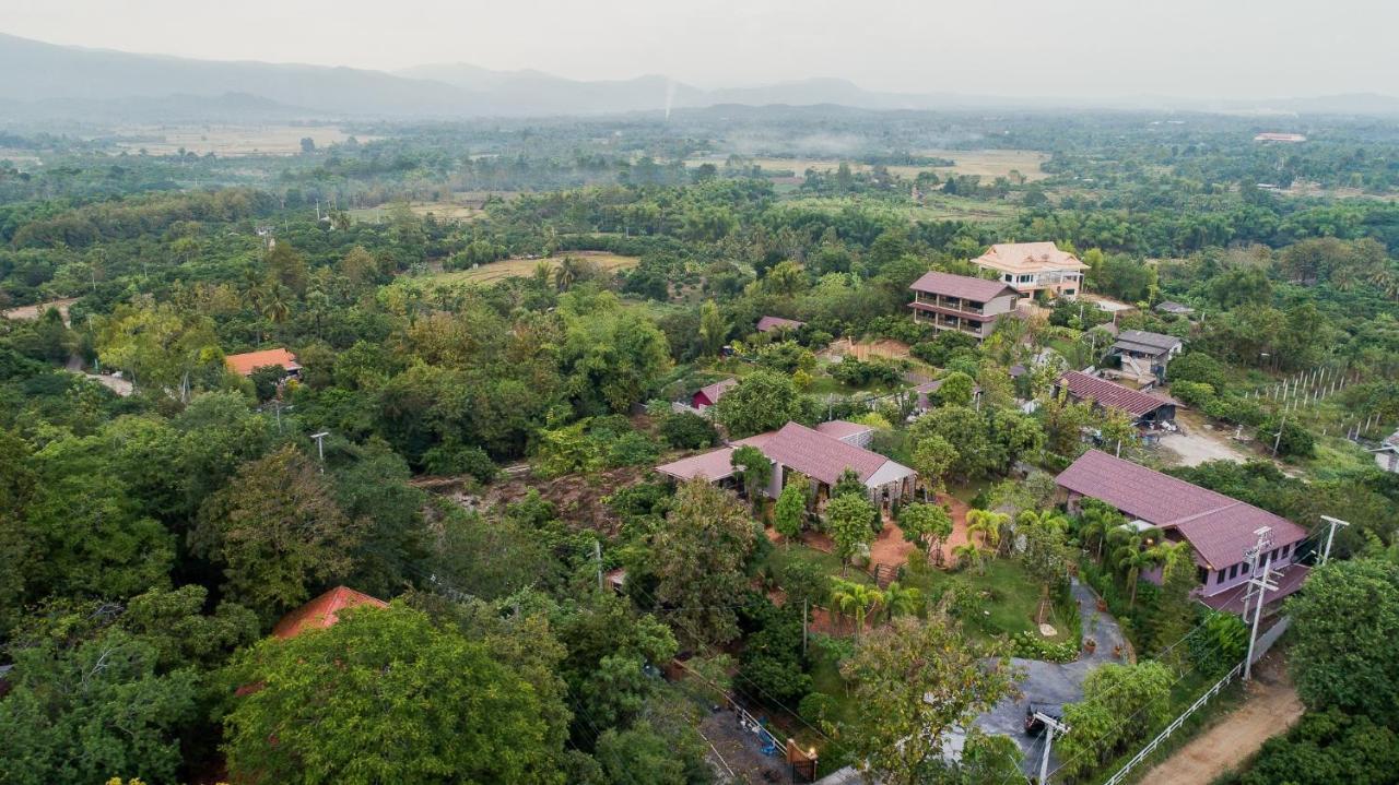 Thanburi Resort Chom Thong Extérieur photo