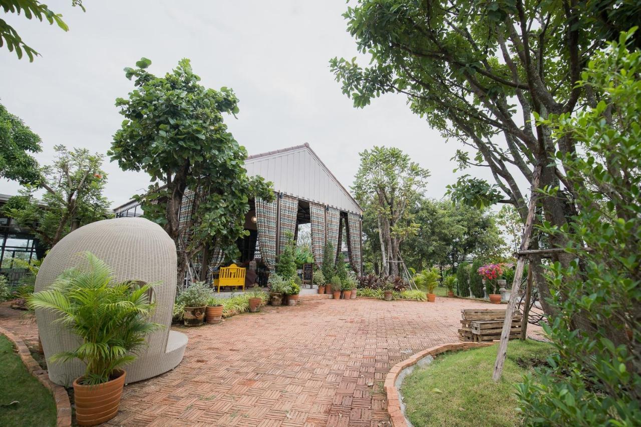 Thanburi Resort Chom Thong Extérieur photo