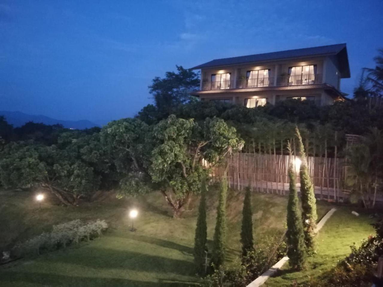 Thanburi Resort Chom Thong Extérieur photo