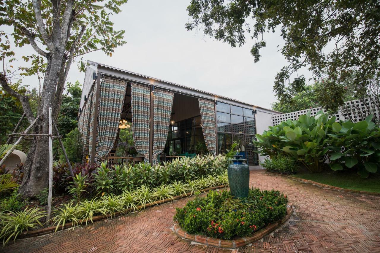 Thanburi Resort Chom Thong Extérieur photo